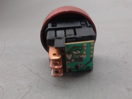 BOUTON DE WARNING IVECO 35C13