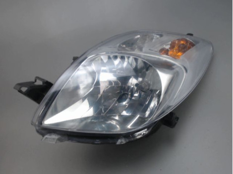 PHARE GAUCHE TOYOTA YARIS
