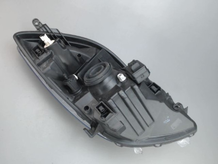 PHARE GAUCHE TOYOTA YARIS