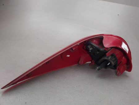 FEU ARRIERE DROIT PEUGEOT 207
