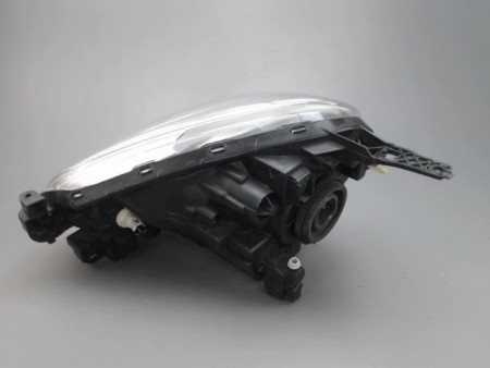 PHARE DROIT NISSAN MICRA