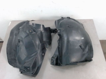 PARE-BOUE AVANT GAUCHE RENAULT CLIO