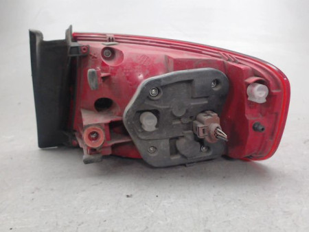 FEU ARRIERE GAUCHE  AUDI A4