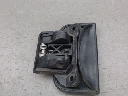 POIGNEE EXTERIEURE PORTE AVANT DROIT PEUGEOT 106
