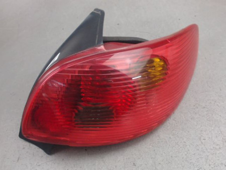 FEU ARRIERE DROIT PEUGEOT 206