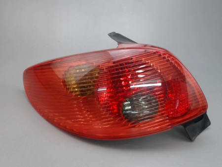 FEU ARRIERE GAUCHE  PEUGEOT 206