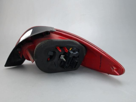 FEU ARRIERE GAUCHE  PEUGEOT 206