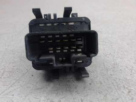 COMMANDE LEVE-GLACE PORTE AVG RENAULT CLIO