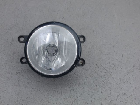 PHARE ANTIBROUILLARD AVANT GAUCHE TOYOTA VERSO