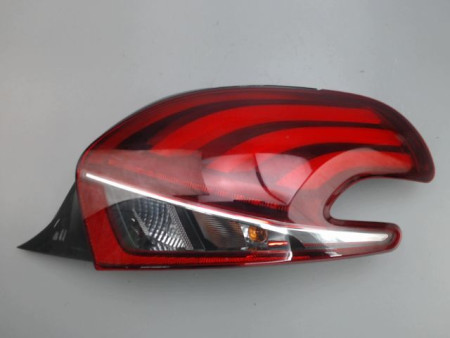 FEU ARRIERE GAUCHE  PEUGEOT 208