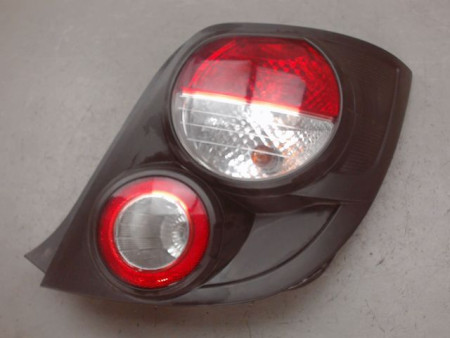 FEU ARRIERE DROIT CHEVROLET AVEO