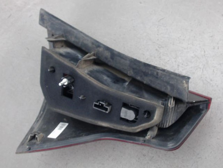 FEU ARRIERE GAUCHE  DACIA SANDERO