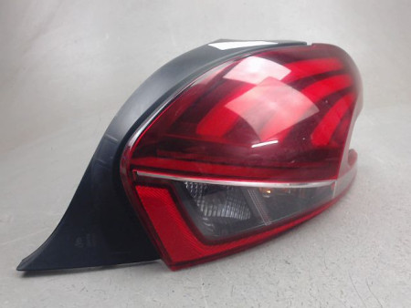 FEU ARRIERE DROIT PEUGEOT 208