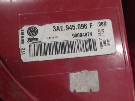 FEU ARRIERE DROIT VOLKSWAGEN PASSAT