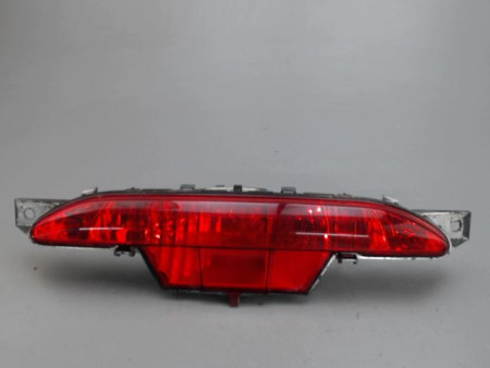 FEU BROUILLARD CENTRAL ARRIERE PEUGEOT 208
