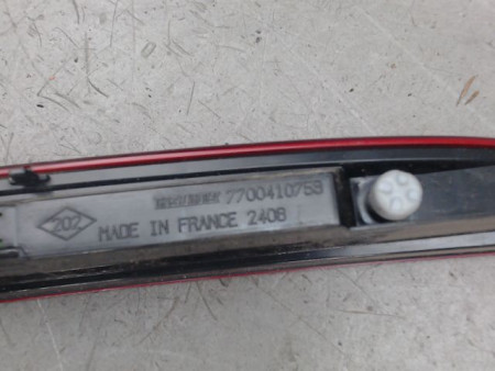 FEUX STOP SUPPLEMENTAIRE RENAULT CLIO