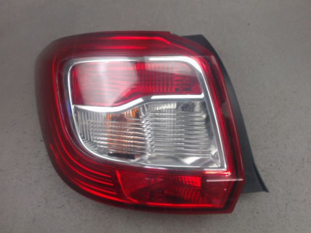FEU ARRIERE GAUCHE  DACIA SANDERO