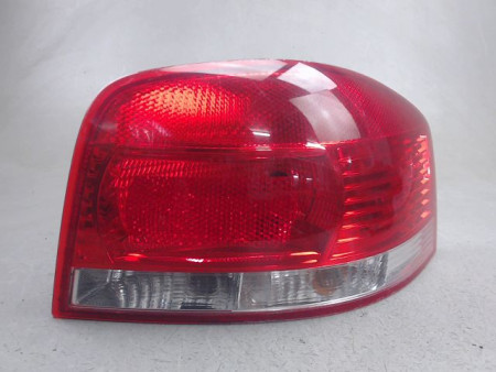 FEU ARRIERE DROIT AUDI A3