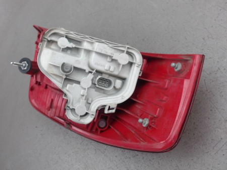 FEU ARRIERE DROIT AUDI A3