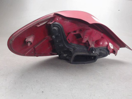 FEU ARRIERE DROIT PEUGEOT 207