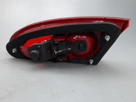 FEU ARRIERE INTERIEUR GAUCHE SEAT LEON