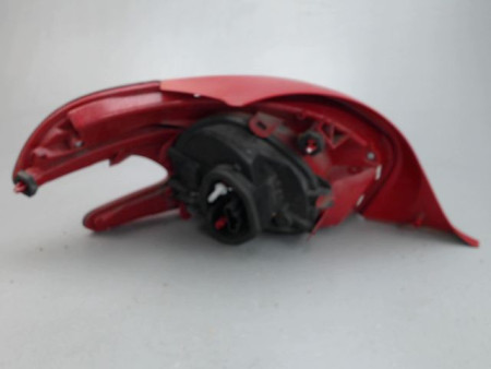 FEU ARRIERE DROIT PEUGEOT 208