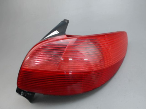 FEU ARRIERE DROIT PEUGEOT 206