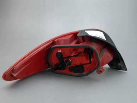 FEU ARRIERE DROIT PEUGEOT 206