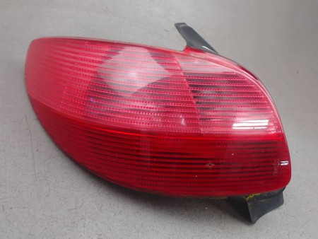 FEU ARRIERE GAUCHE  PEUGEOT 206
