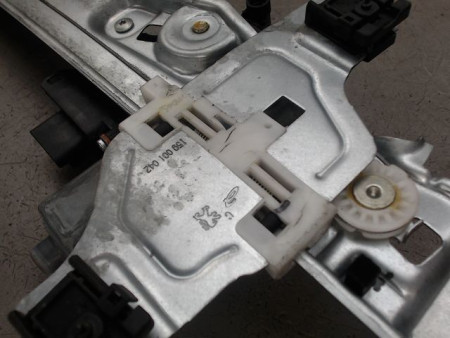 MECANISME LEVE-GLACE ARRIERE GAUCHE PEUGEOT 2008