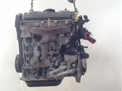 MOTEUR ESSENCE PEUGEOT 206 1.4 i 
