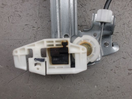 MECANISME LEVE-GLACE AVANT GAUCHE CITROEN XSARA