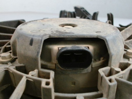 MOTEUR VENTILATEUR RADIATEUR DACIA DUSTER