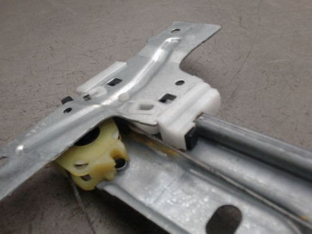 MECANISME LEVE-GLACE AVANT GAUCHE PEUGEOT 207