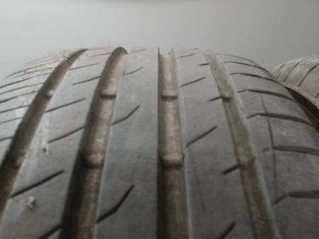 Paire de pneus TOYOTIRES PROXES COMFORT 195 60 15 88 V