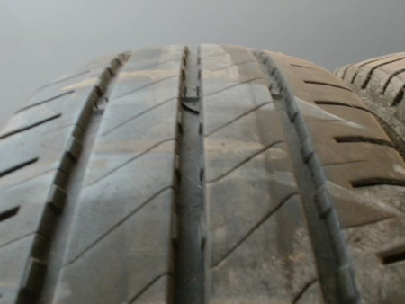 Paire de pneus MICHELIN AGIILIS 3 215 75 16 116 R