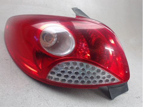FEU ARRIERE GAUCHE  PEUGEOT 206