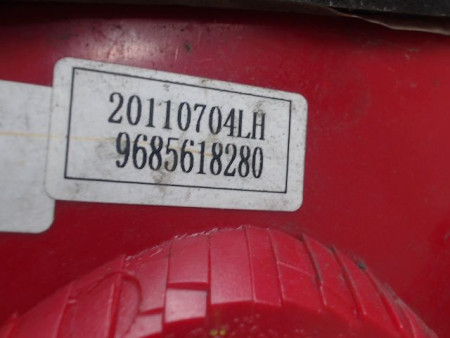 FEU ARRIERE GAUCHE  PEUGEOT 206