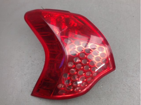 FEU ARRIERE GAUCHE  PEUGEOT 3008