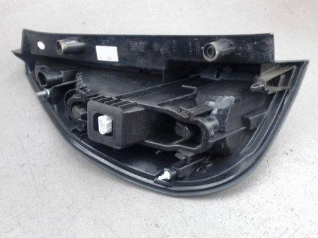 FEU ARRIERE DROIT RENAULT MEGANE
