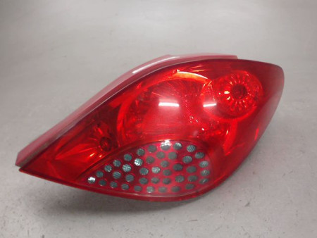 FEU ARRIERE DROIT PEUGEOT 207