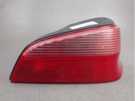 FEU ARRIERE DROIT PEUGEOT 106