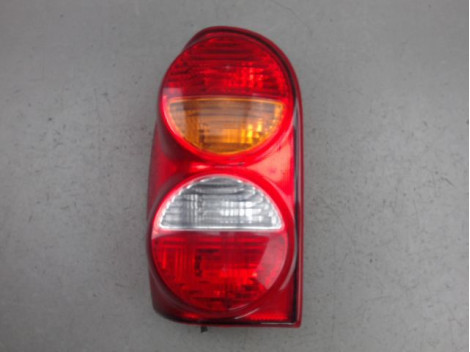 FEU ARRIERE GAUCHE  JEEP CHEROKEE