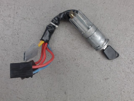 ANTIVOL DE DIRECTION PEUGEOT 106