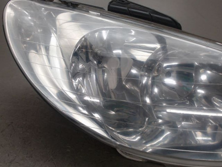 PHARE DROIT PEUGEOT 206