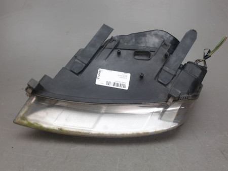 PHARE DROIT FORD FOCUS