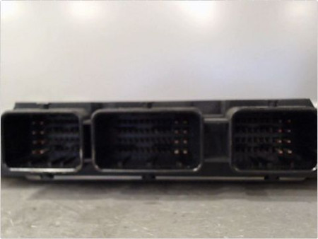 CALCULATEUR MOTEUR FORD C-MAX
