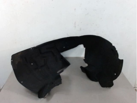 PARE-BOUE AVANT GAUCHE AUDI A4