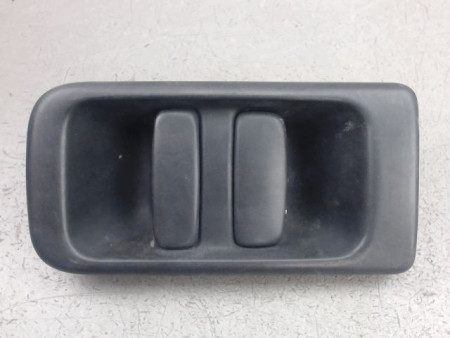 POIGNEE EXTERIEURE PORTE BATTANTE DROIT RENAULT MASTER