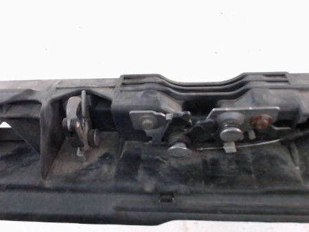TRAVERSE SUPERIEURE ARMATURE AVANT PEUGEOT 308